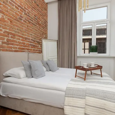 Strzelecka Old Town Cracow By Renters Prestige Appartement Cracovie